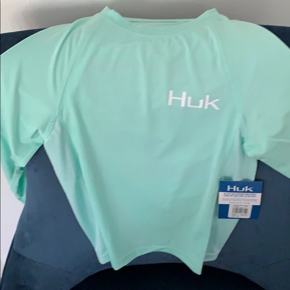 HUK youth size small new with tags